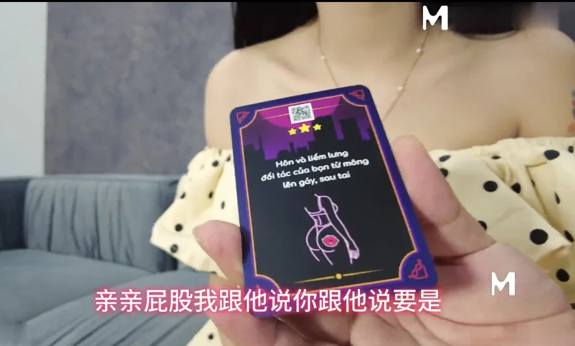 Em gái Việt sang trung quốc chơi bị thằng đầu hối dụ địt quay clip sex